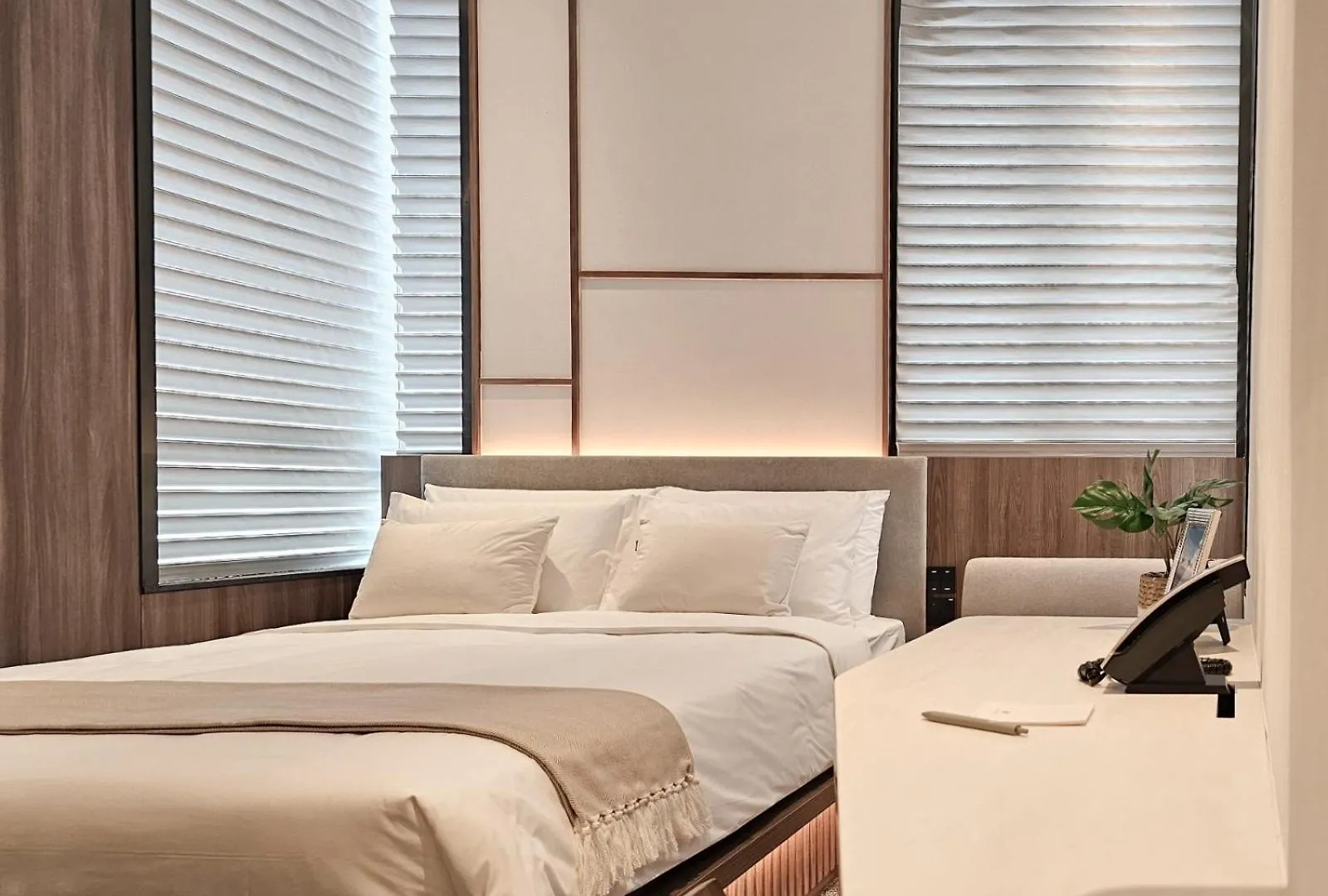 The Stellar Hotel Hong Kong 4*,  China